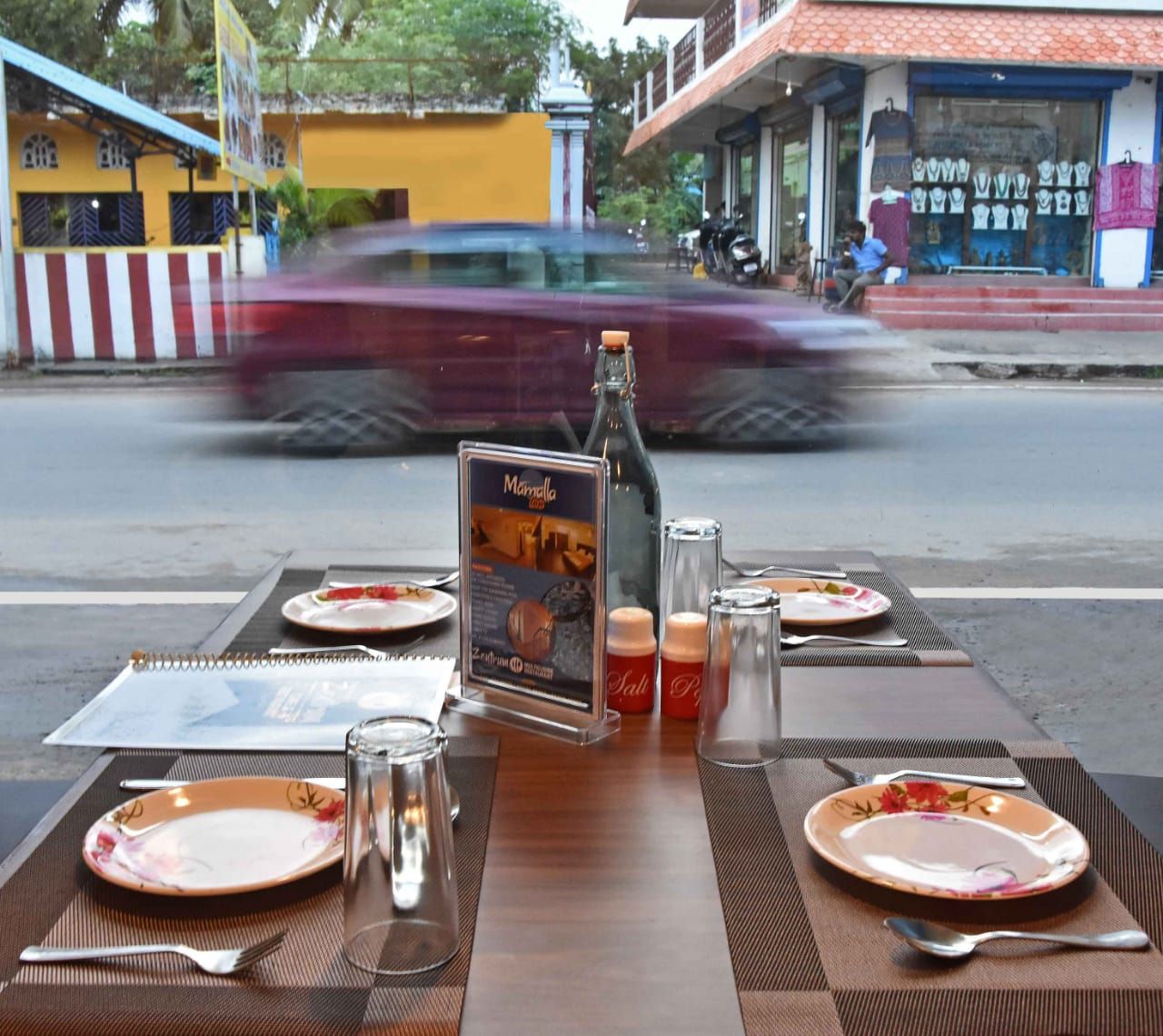 Food & Dining