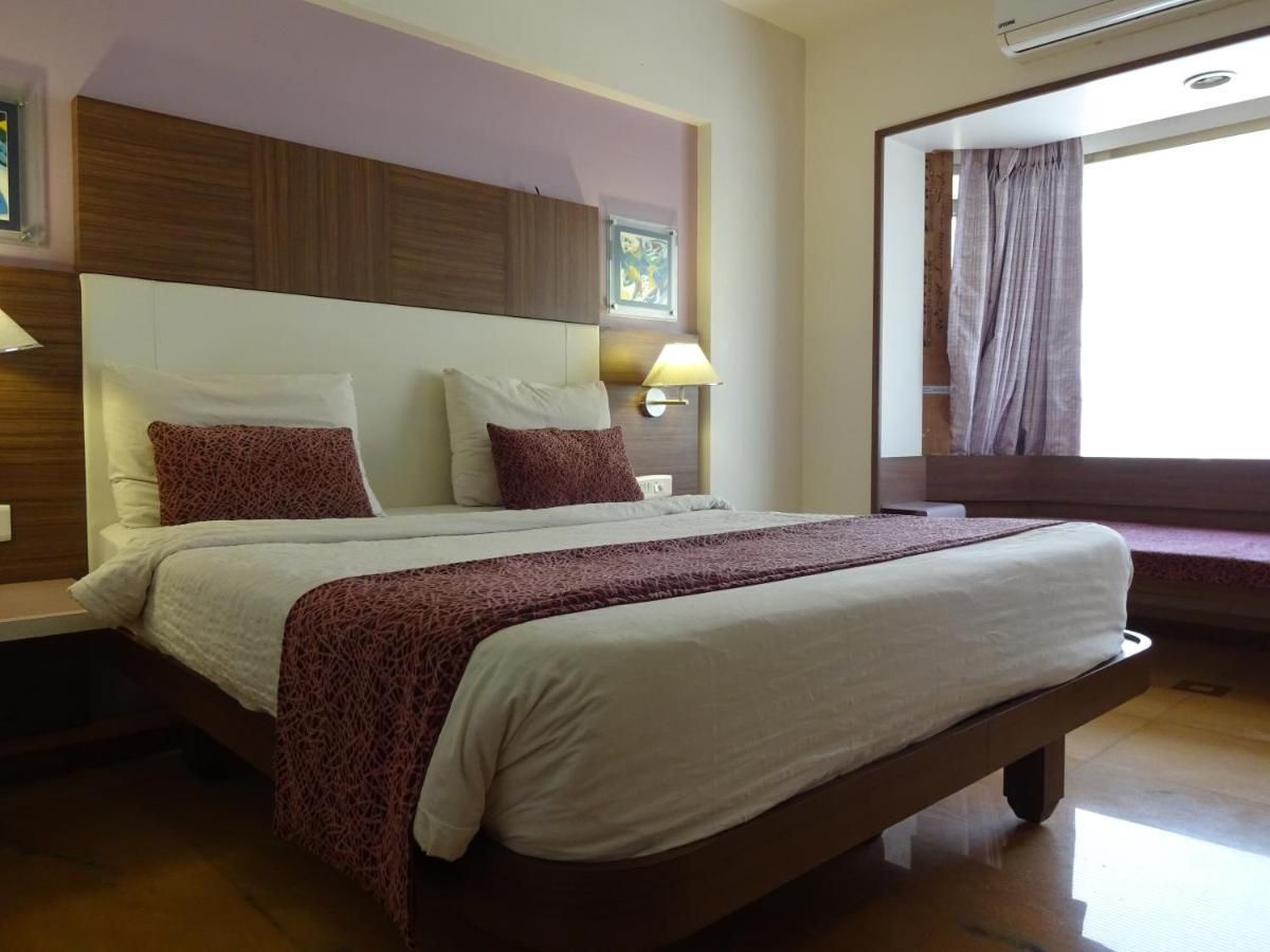 The Adarsh Hotel Executive 3
