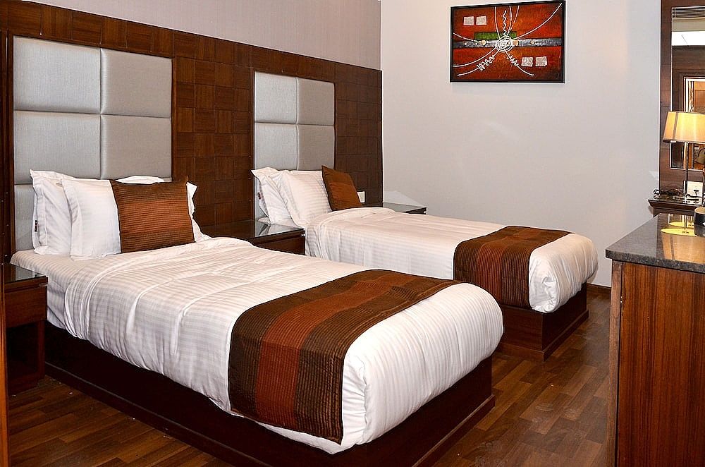 Hotel Sawera Grand (Near Golden Temple) Executive Double or Twin Room 2