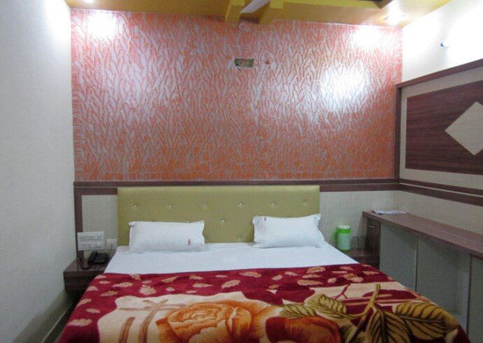 undefined Hotel Mahatma Inn 5
