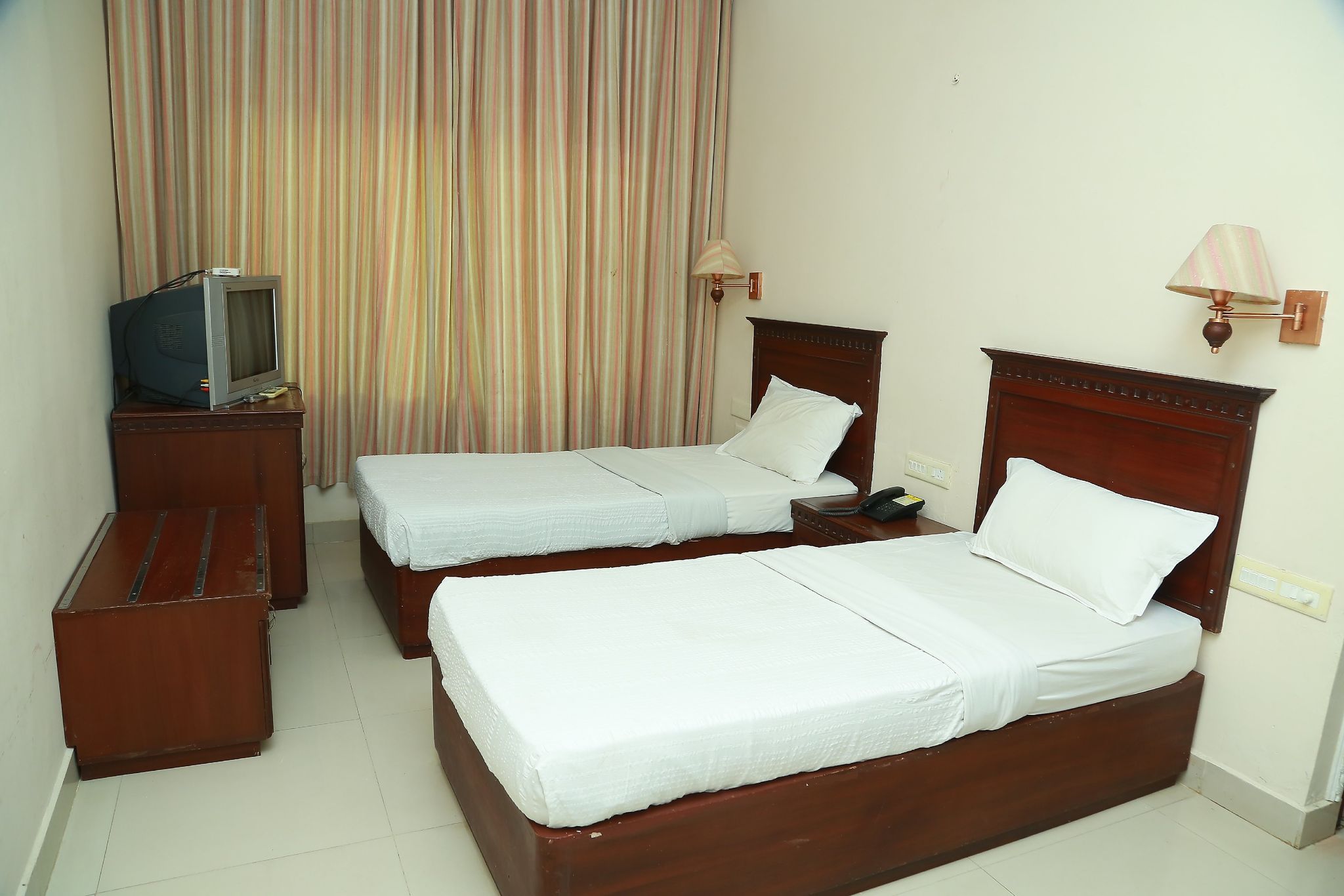 Economy Room