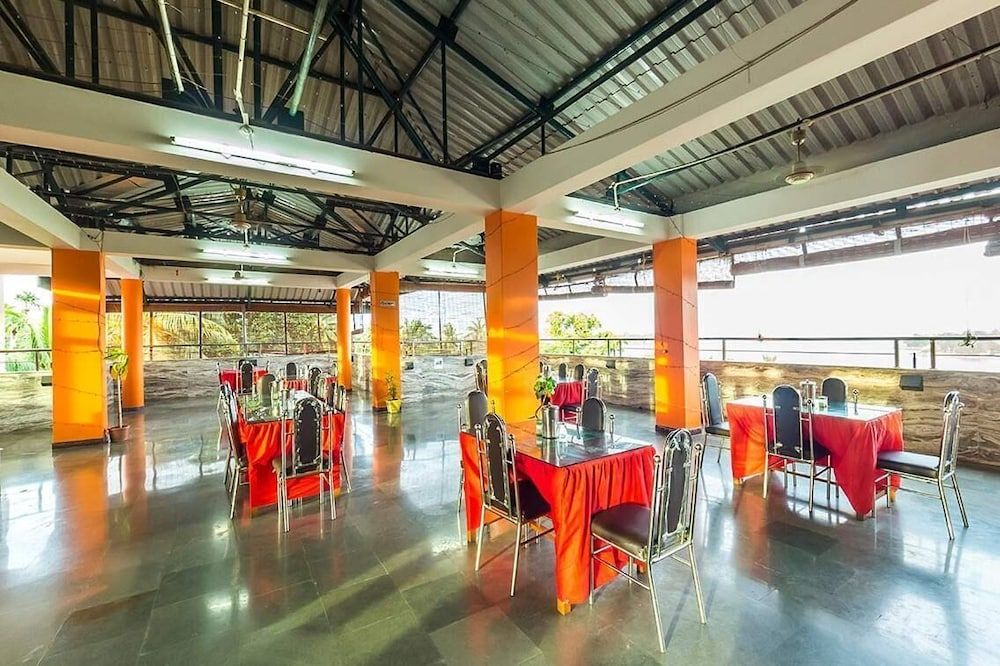 undefined Hotel De Marina 8