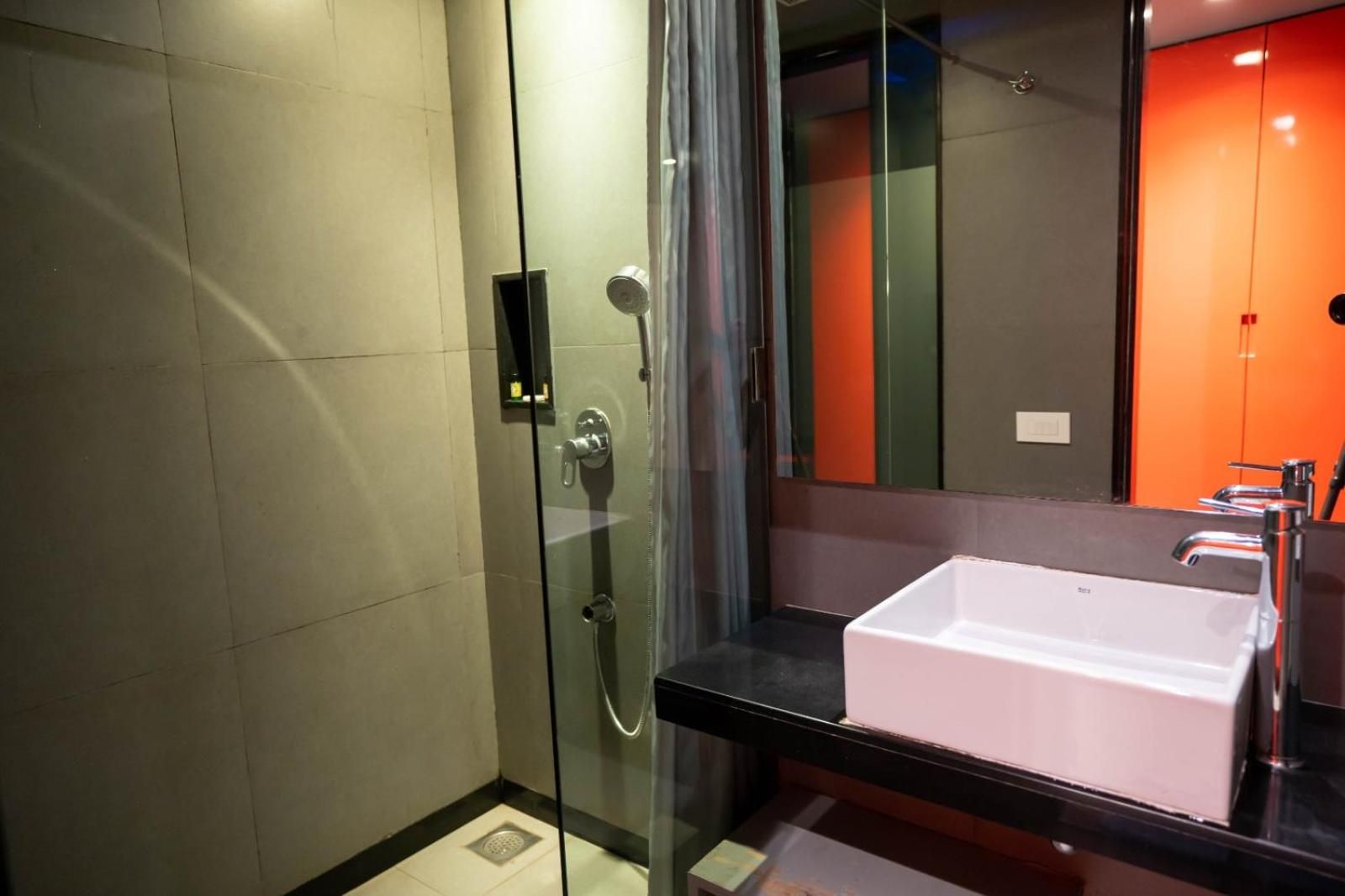 SinQ Party Hotel (No Stags Allowed) Party Room 2