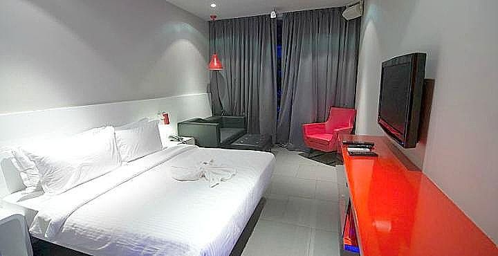 SinQ Party Hotel (No Stags Allowed) Party room 8