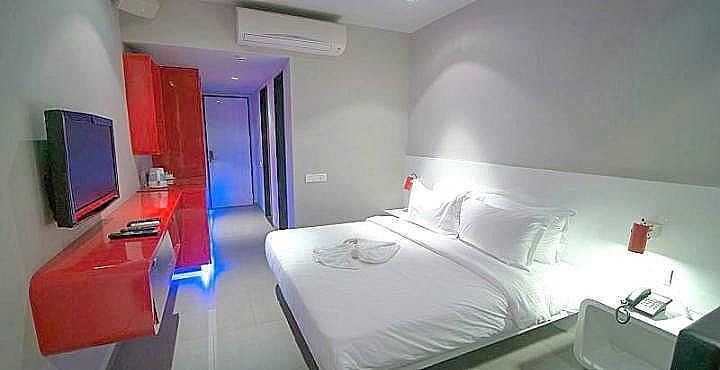 SinQ Party Hotel (No Stags Allowed) Party room 4