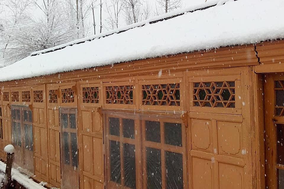 undefined Golden Crest Houseboat 2