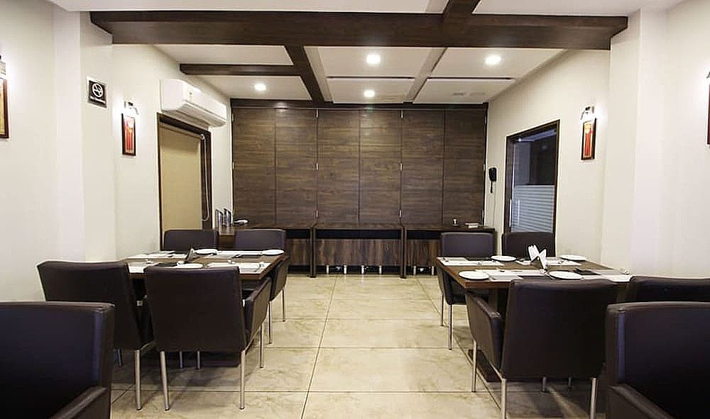 Food & Dining