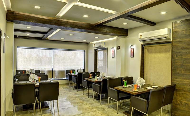 Food & Dining
