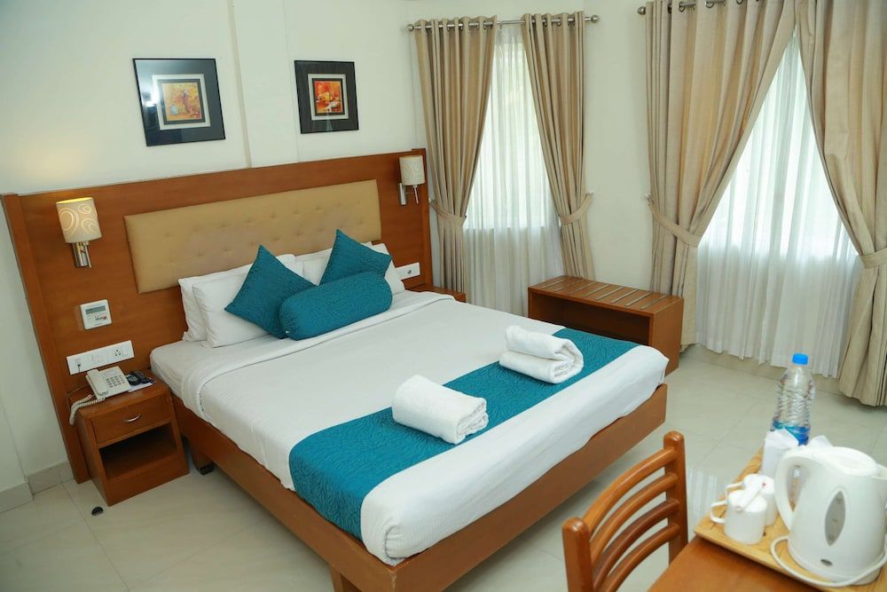 undefined Hotel Vishnu Inn 5