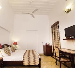 MPT Karnikar Bungalow AC Room 13