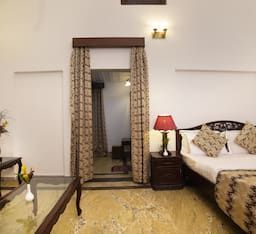 MPT Karnikar Bungalow AC Room 11