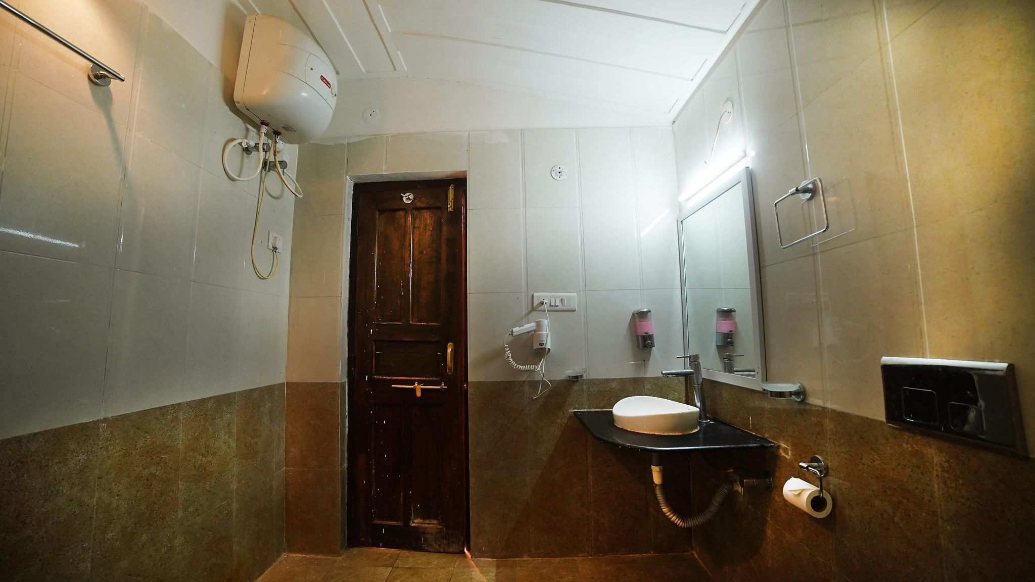 MPT Karnikar Bungalow AC Room 7