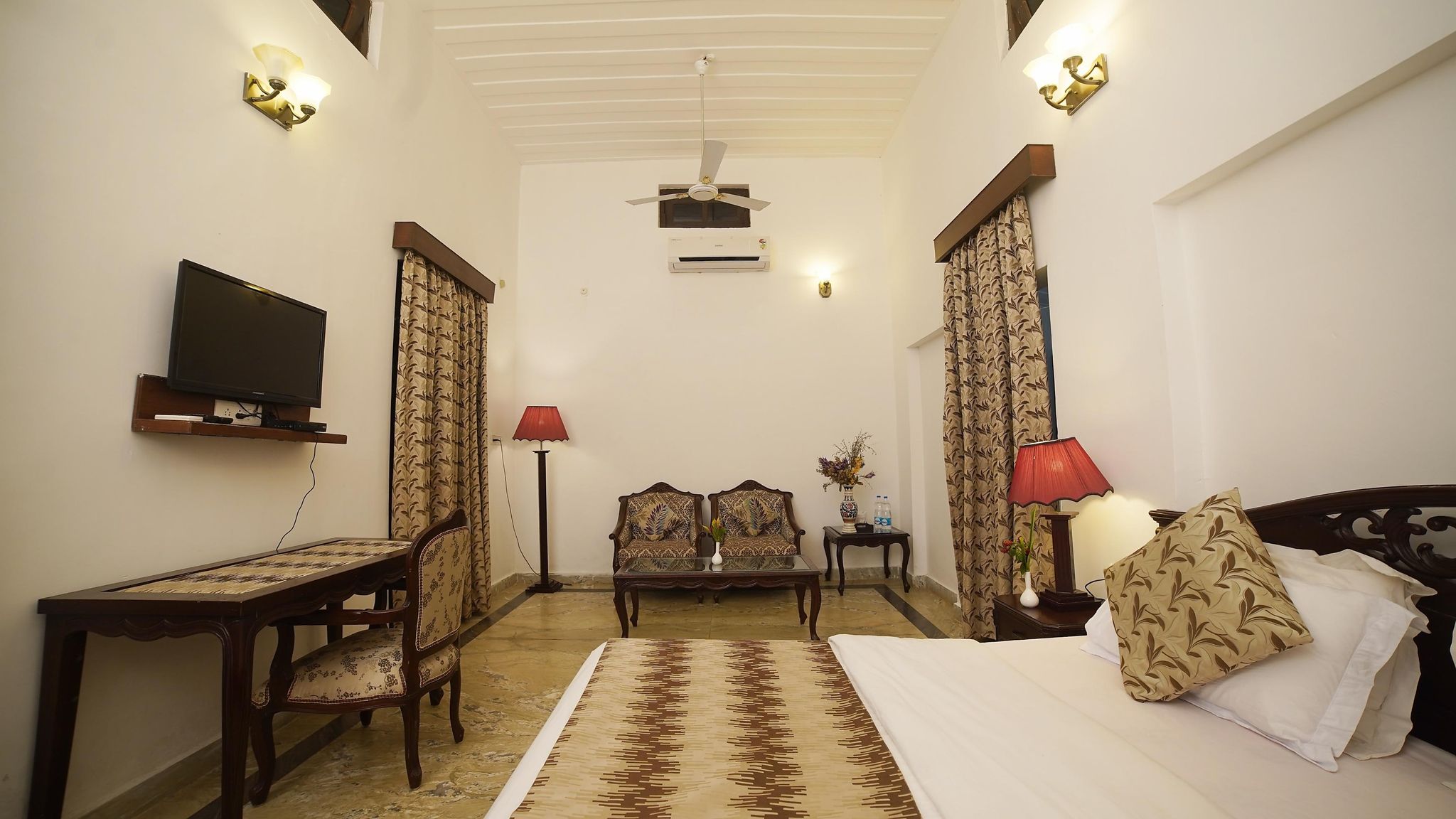 MPT Karnikar Bungalow AC Room