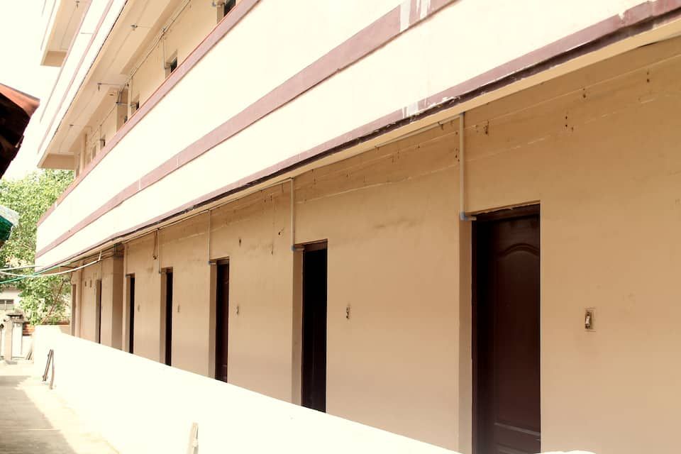 undefined HOTEL BOOPATHI MADURAI 9