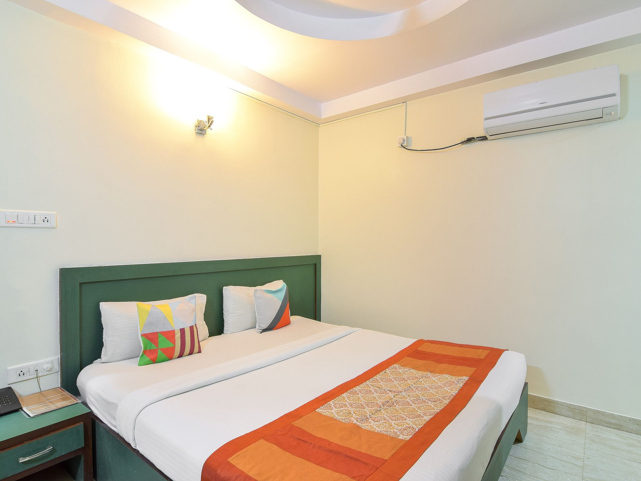 Hotel Royal Shades-Kodihalli Executive Non AC Room