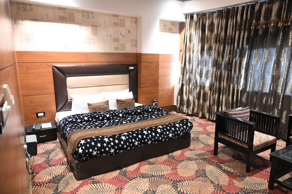 Hotel B.R. Inn Single Room