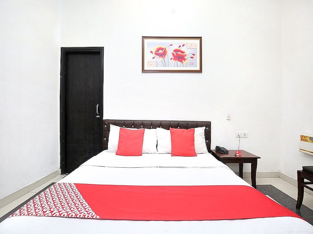 undefined Hotel Ramneek 10