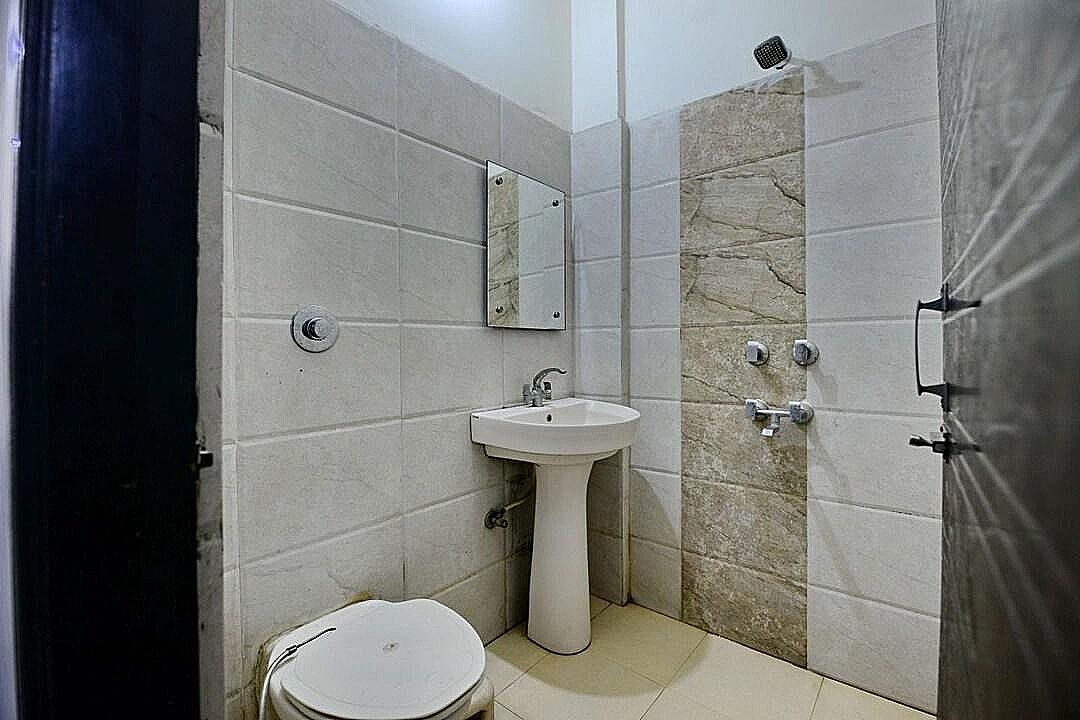 Hotel Ramneek Deluxe Room-Single