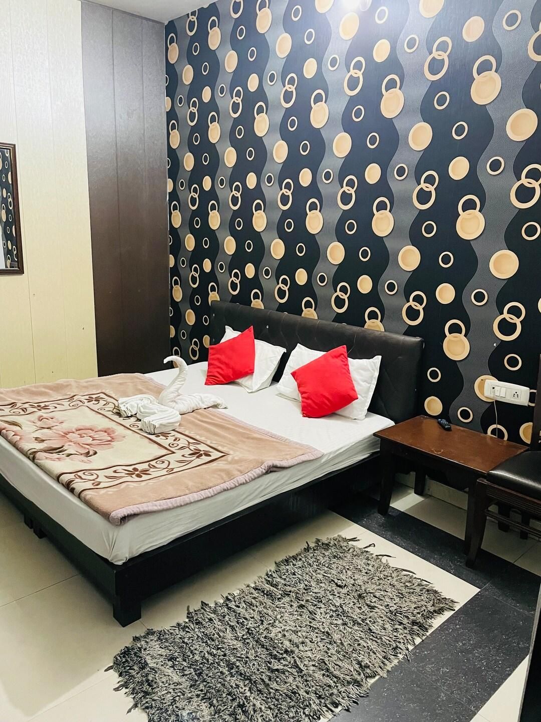 Hotel Ramneek Deluxe Room-Single 2