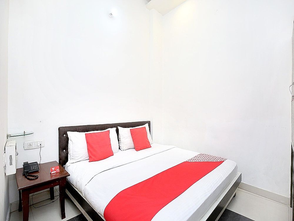 undefined Hotel Ramneek 9