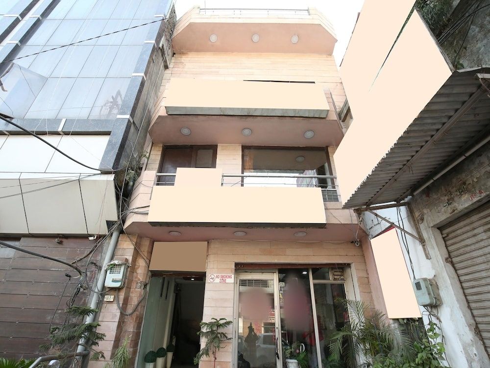 undefined Hotel Ramneek 5