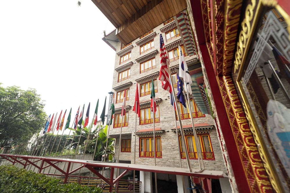 undefined Yangthang Heritage 9