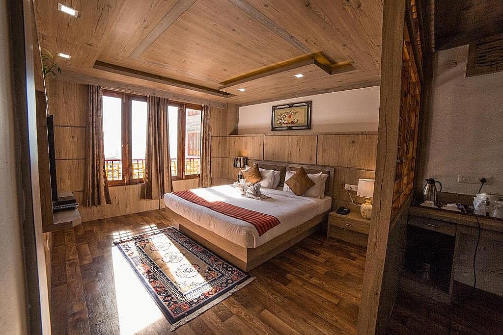 Standard Suite