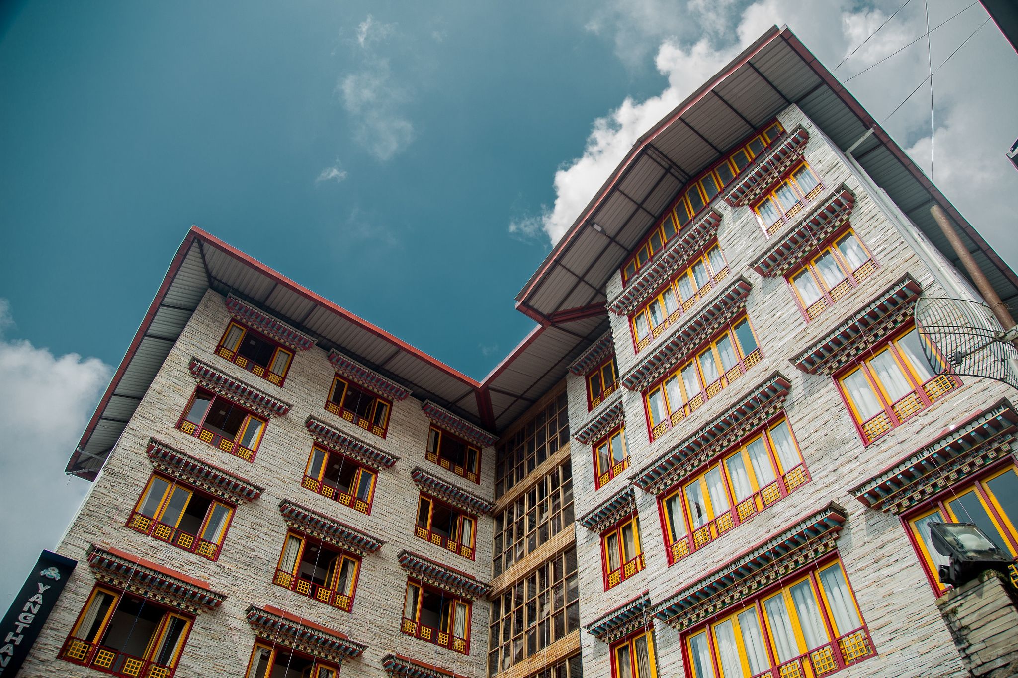 undefined Yangthang Heritage 6