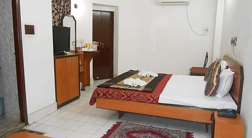 undefined Innra Hotel Kolkata 6
