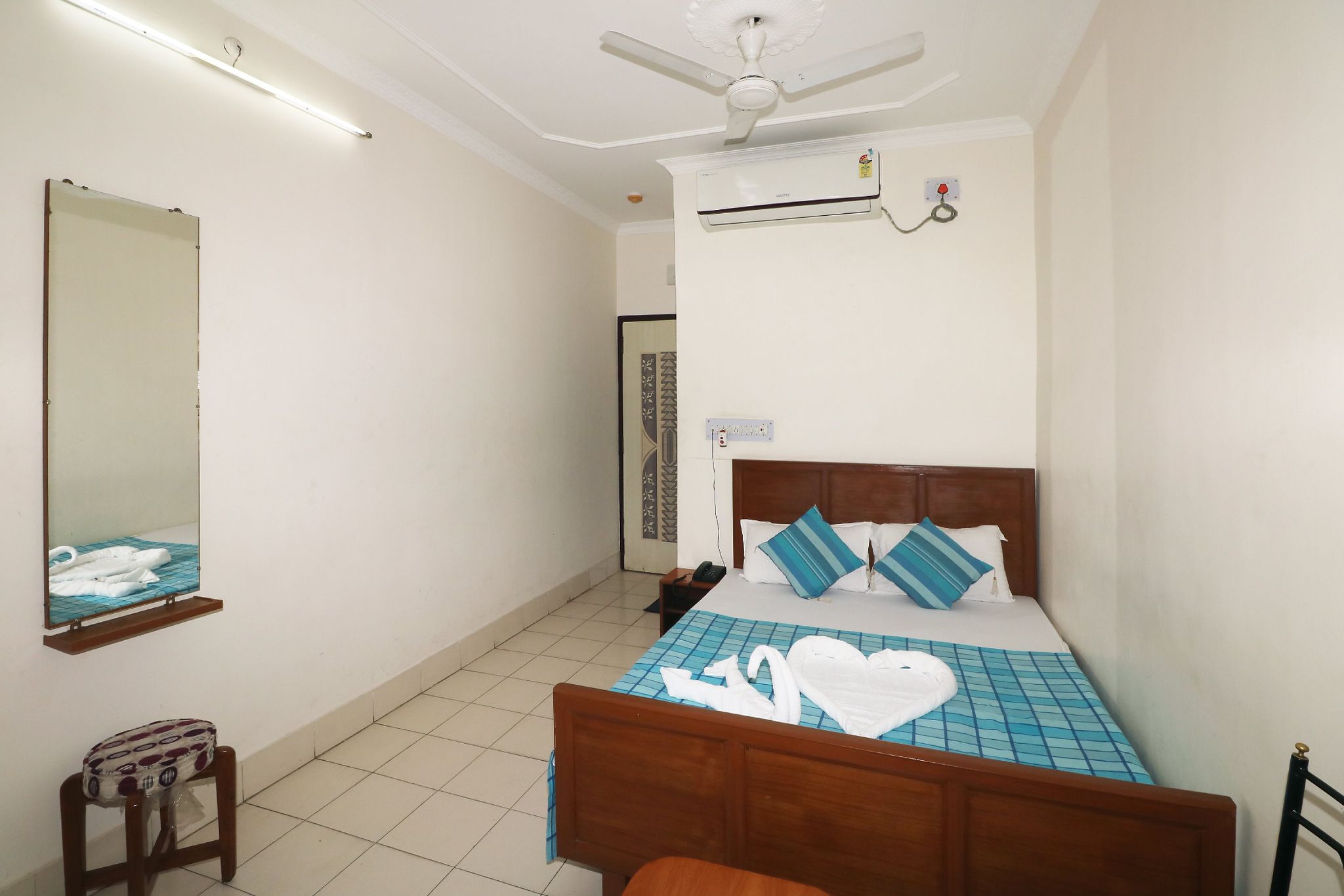 undefined Innra Hotel Kolkata 7