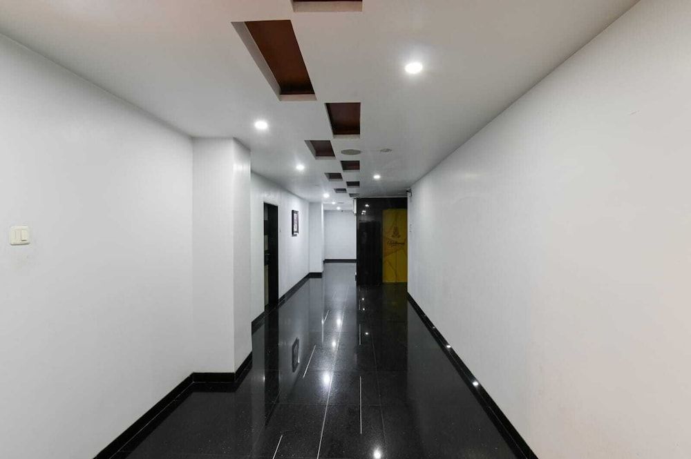 undefined Hotel The Sudesh 2