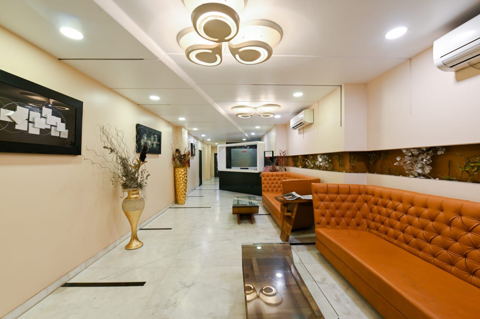 undefined Hotel The Sudesh 4