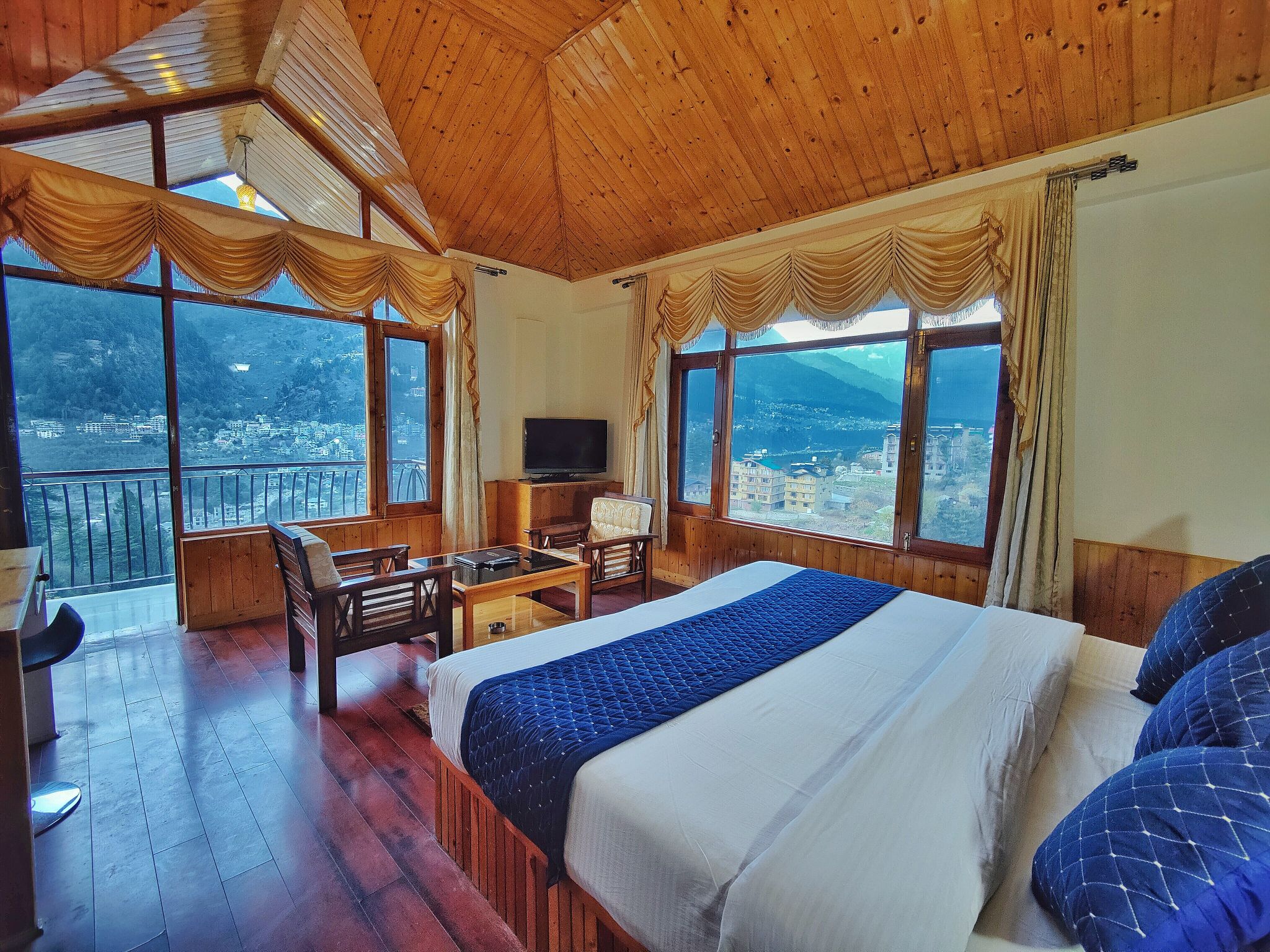 7 Hills Resort