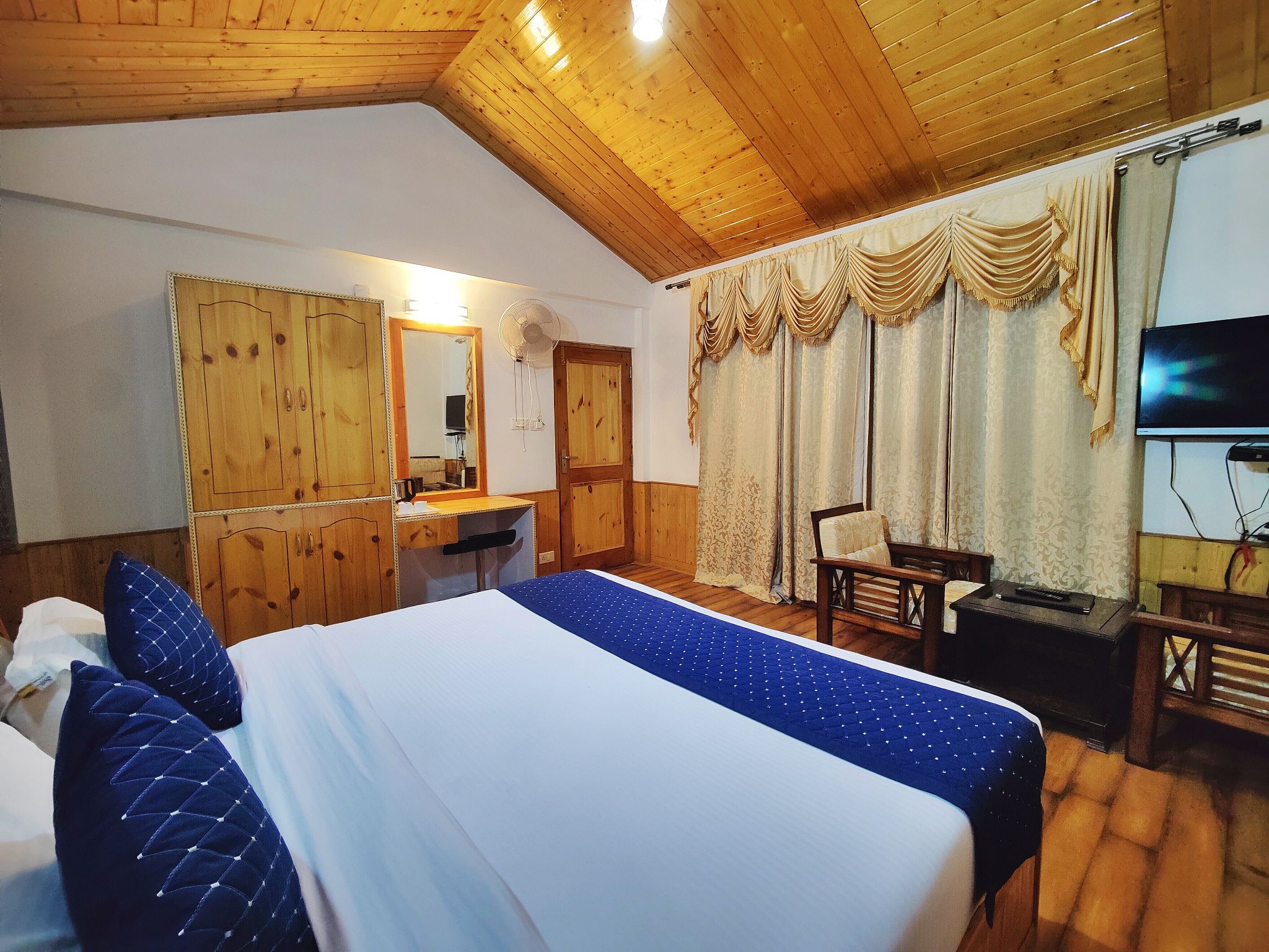 7 Hills Resort