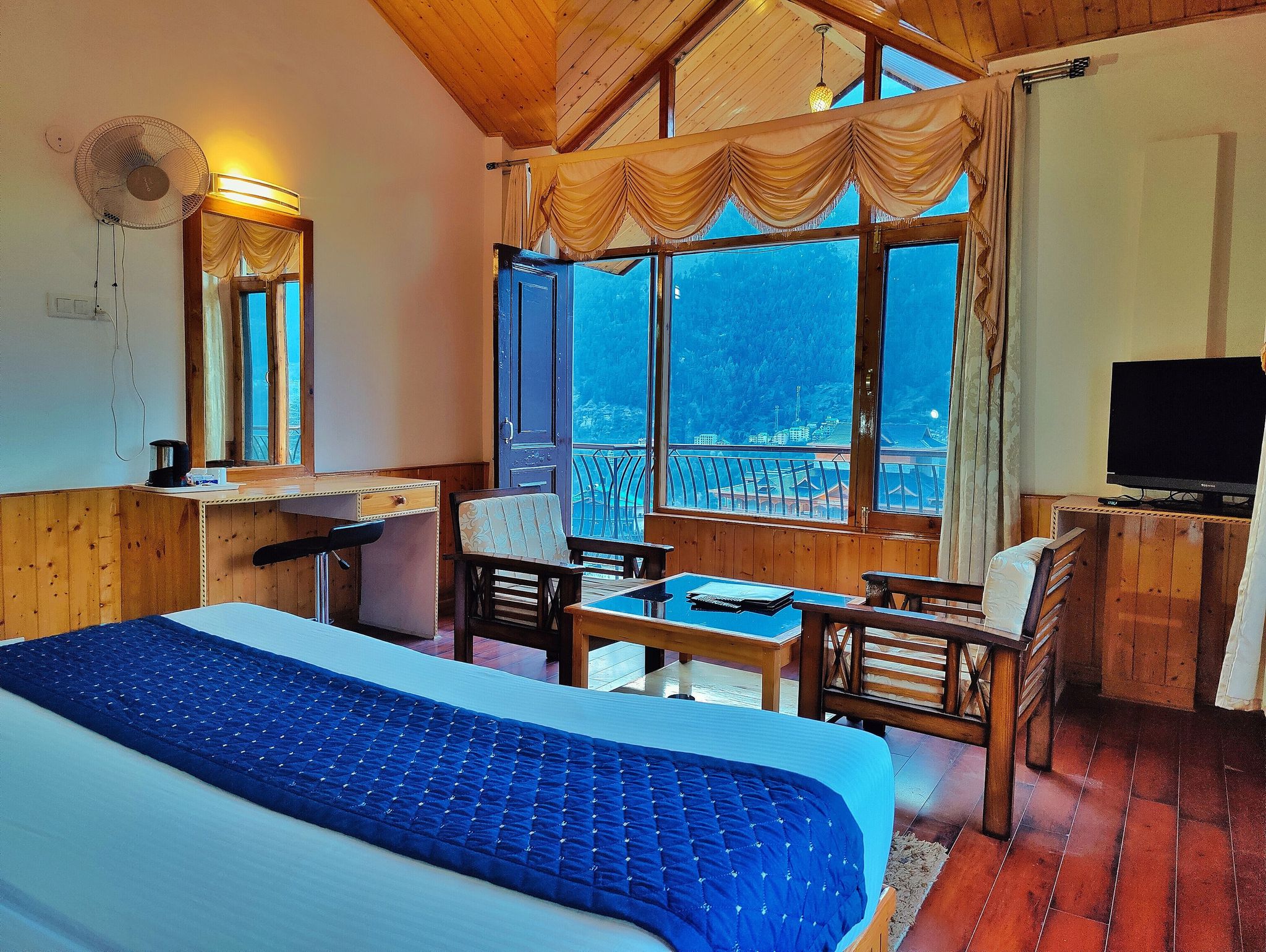 7 Hills Resort