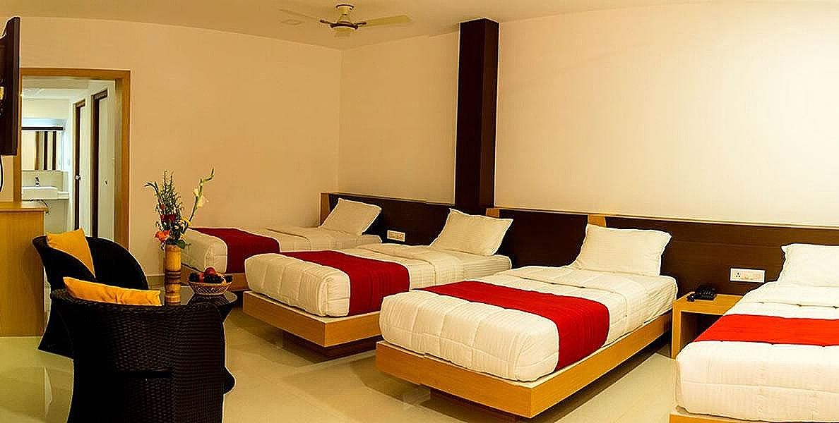 Family Room for 6 Adults