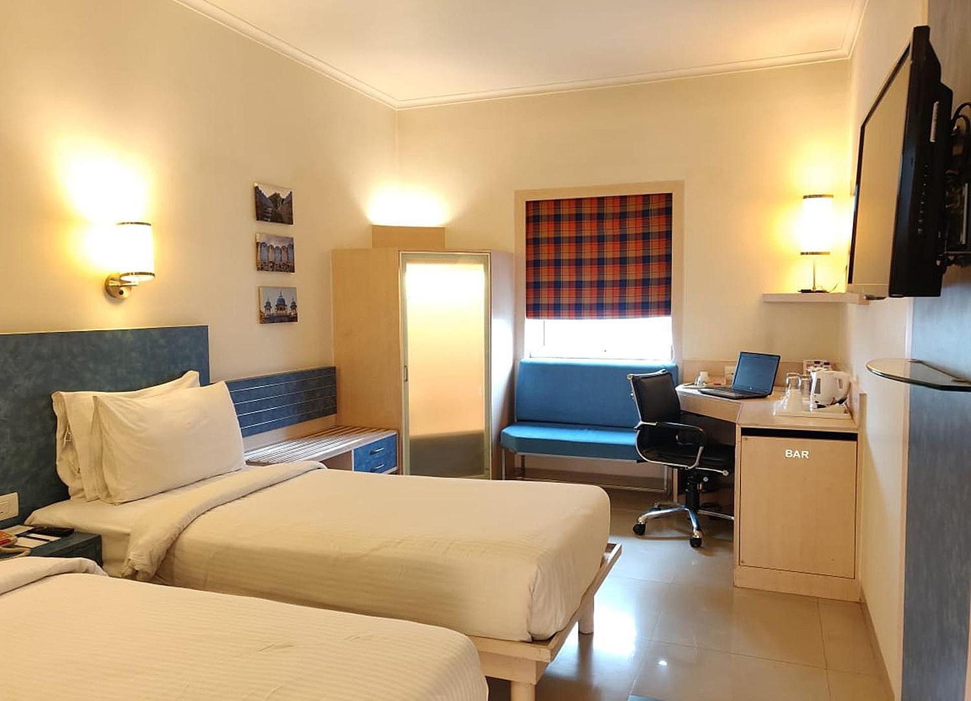 Nirwana Hometel Jaipur - A Sarovar Hotel Superior Twin Room 2