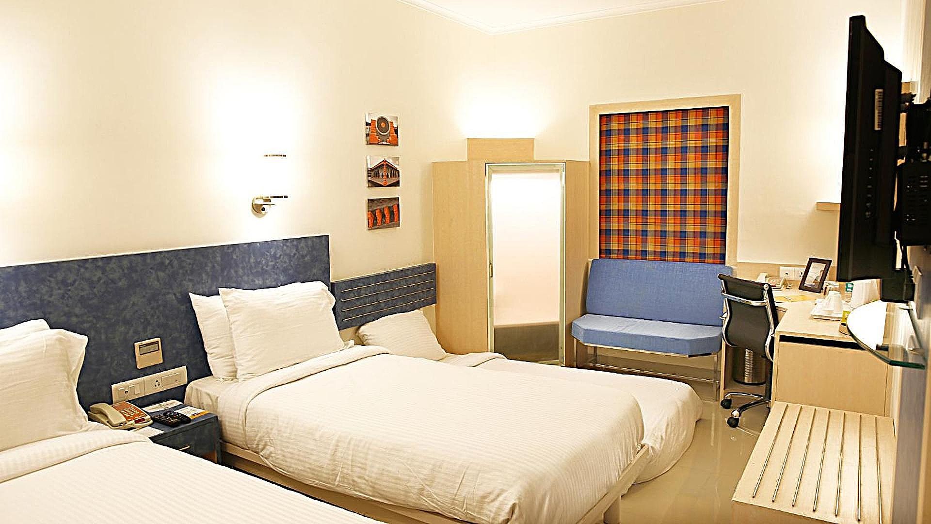 Nirwana Hometel Jaipur - A Sarovar Hotel Superior Twin Room 3