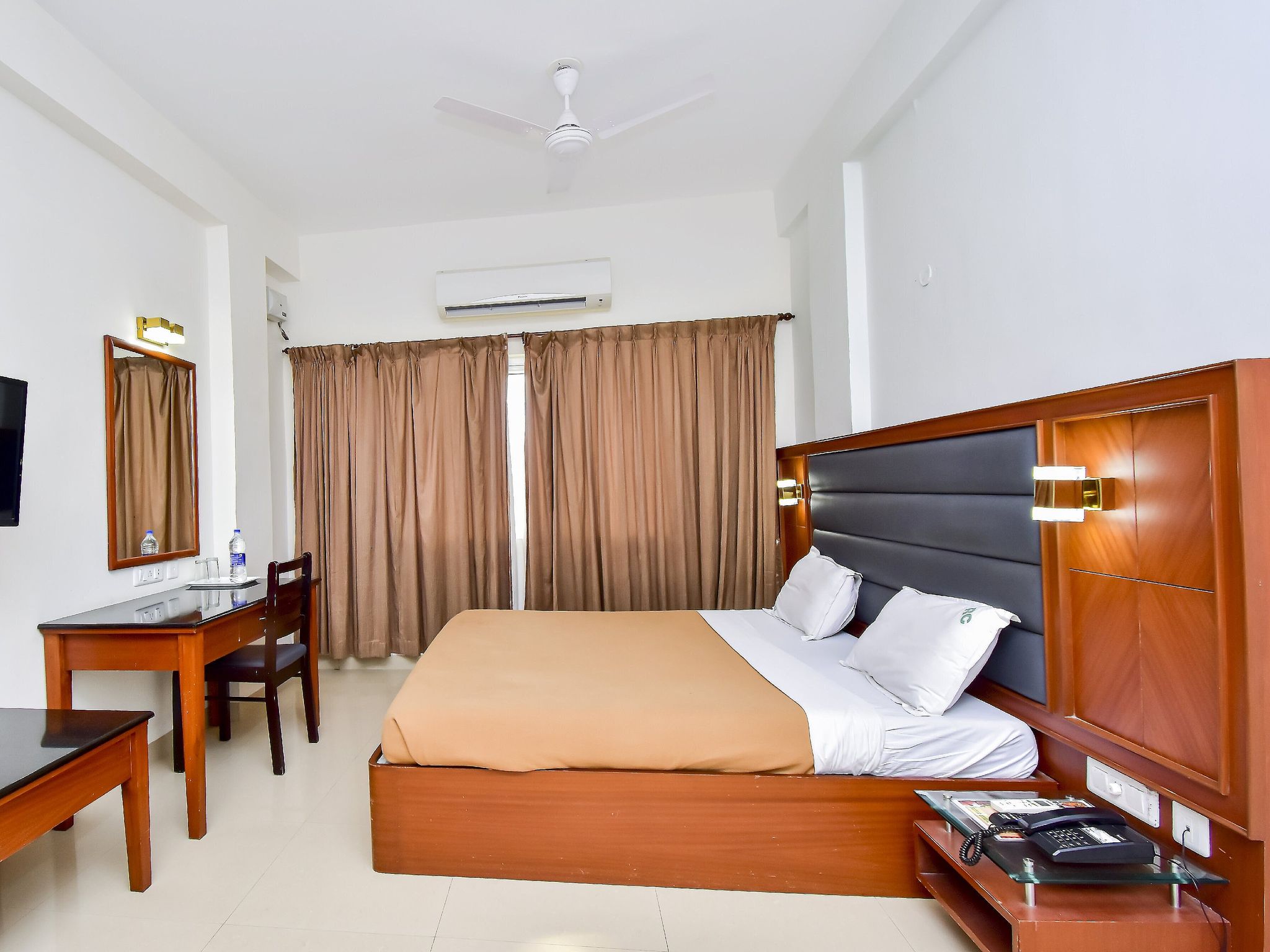 Hotel Royal Chambers Standard Room 3