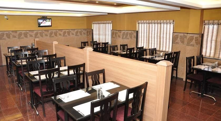 Food & Dining