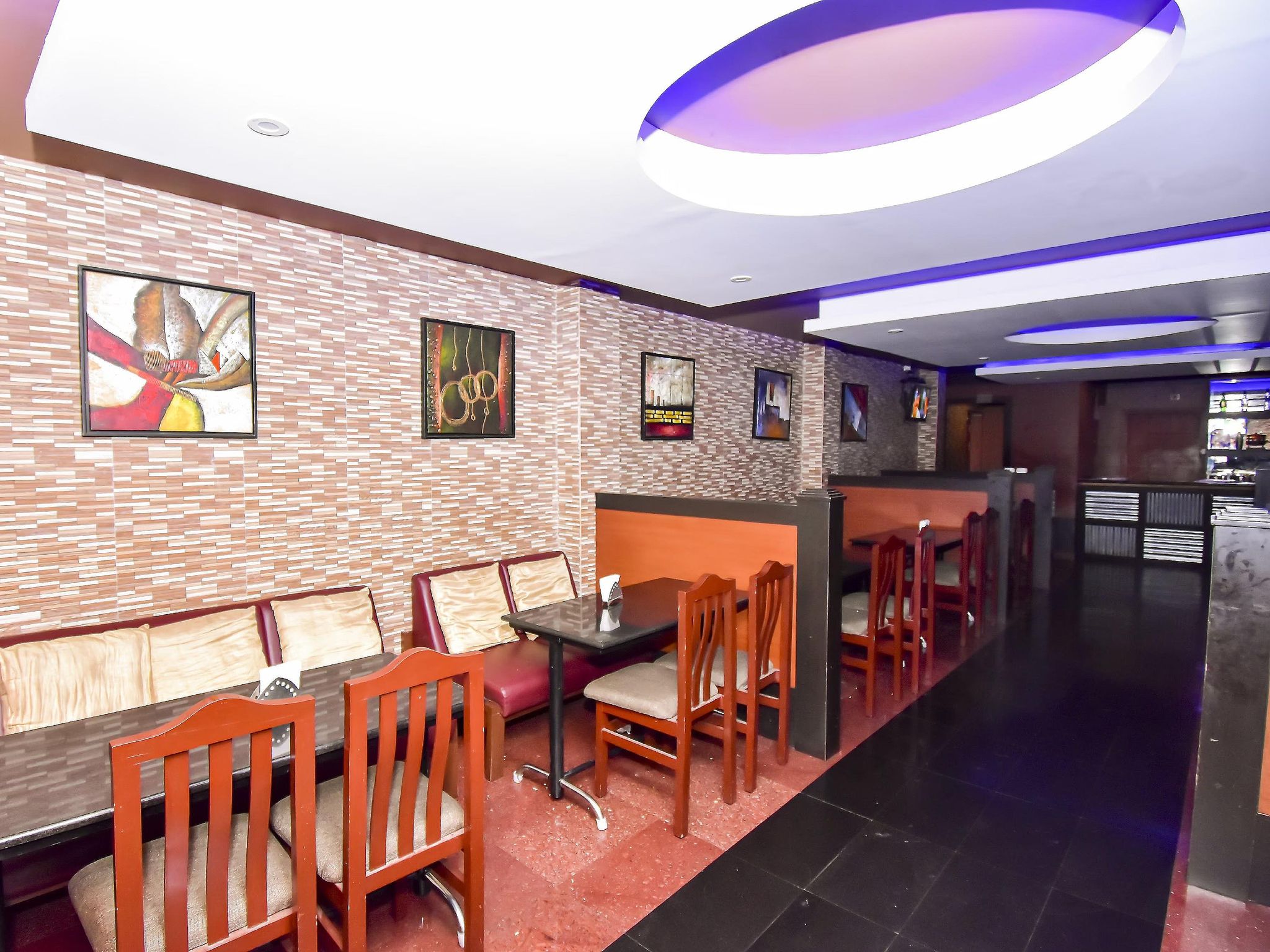 Food & Dining