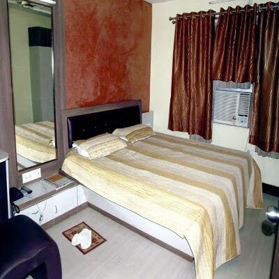 undefined Hotel M N International 4