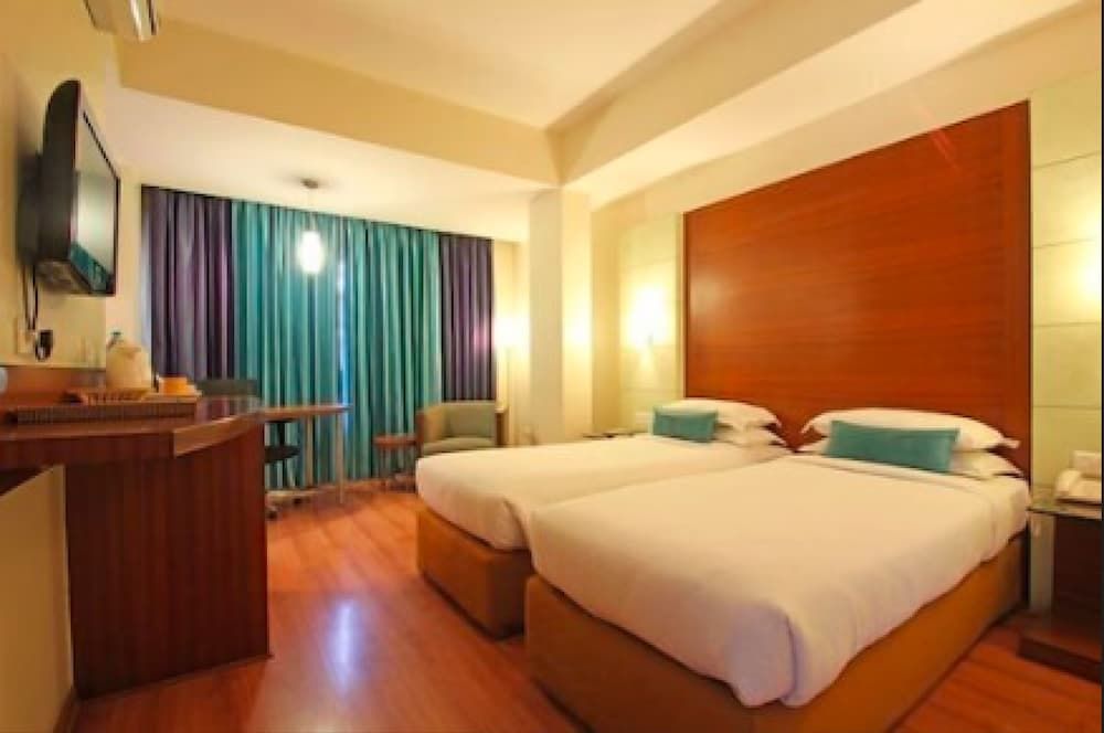 The Horizon Comforts Standard Room, City View 4