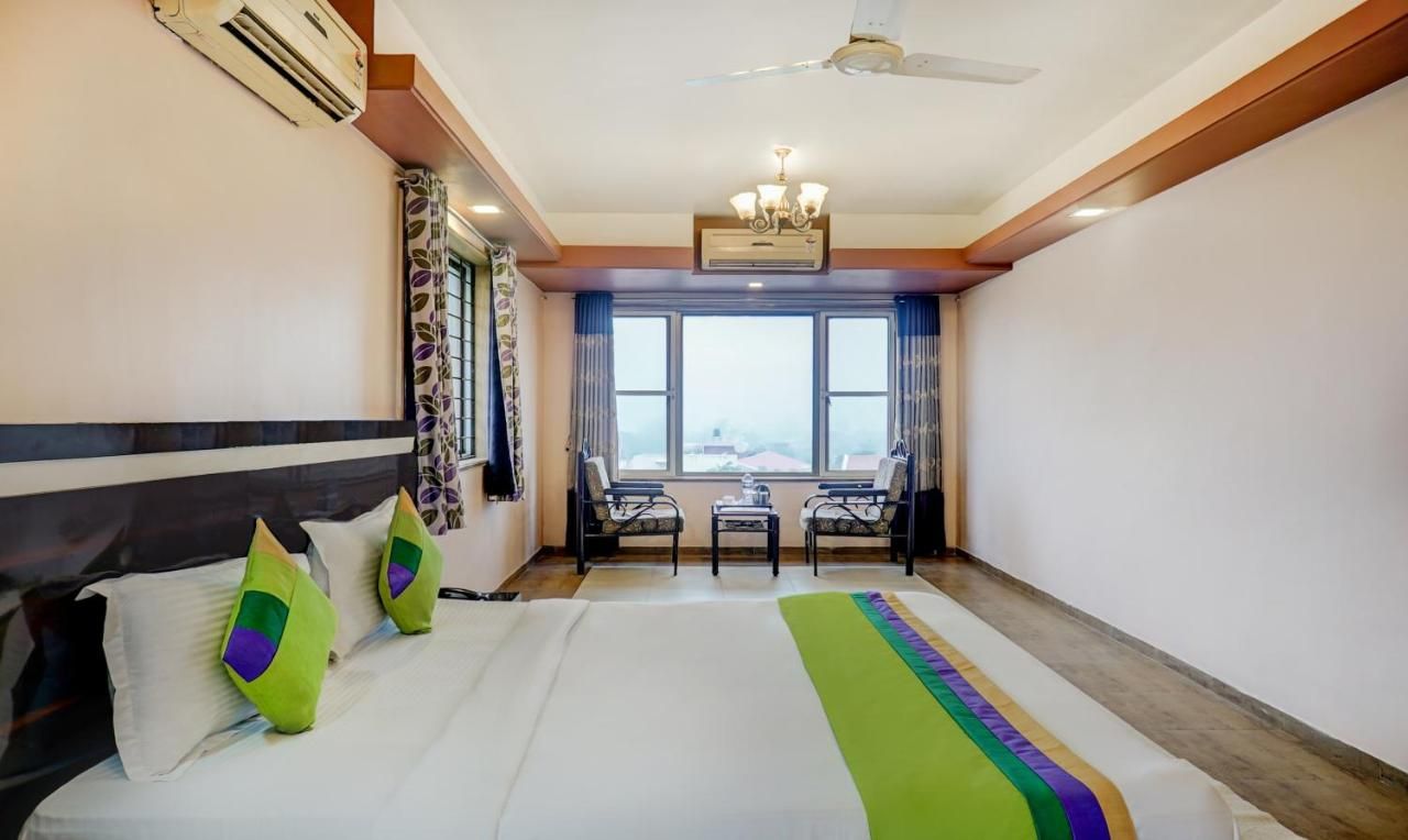 Mountview Resort Super Deluxe AC Room 6