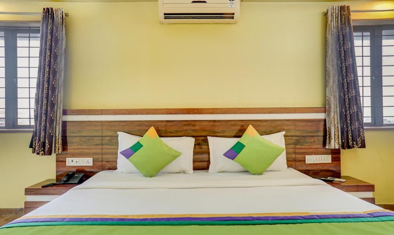 Mountview Resort Super Deluxe AC Room 2