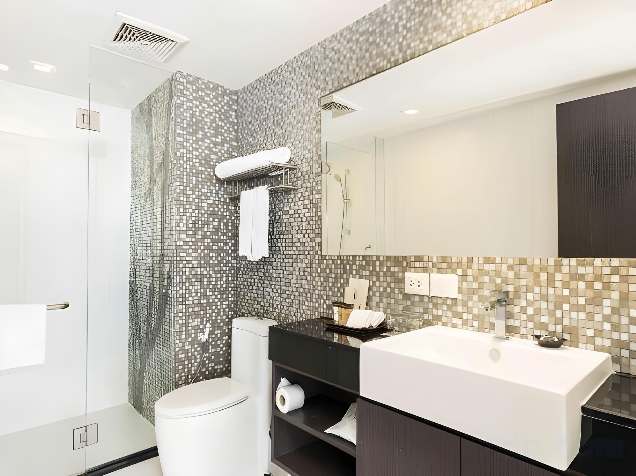 1 Bedroom Suite