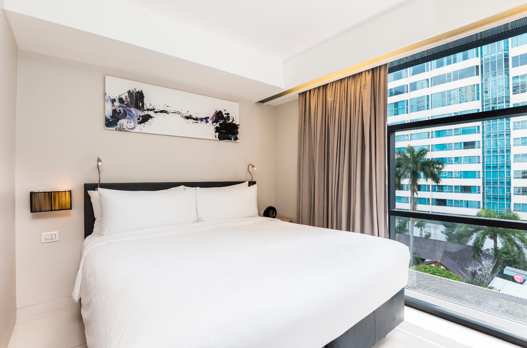 Grand Deluxe City View Room