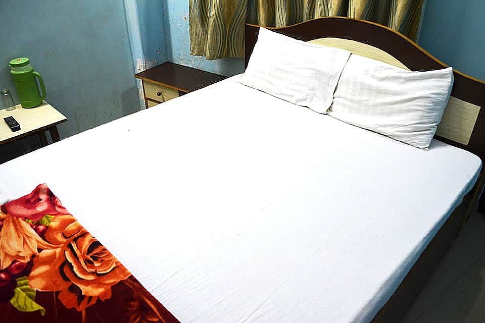 Deluxe Bedroom