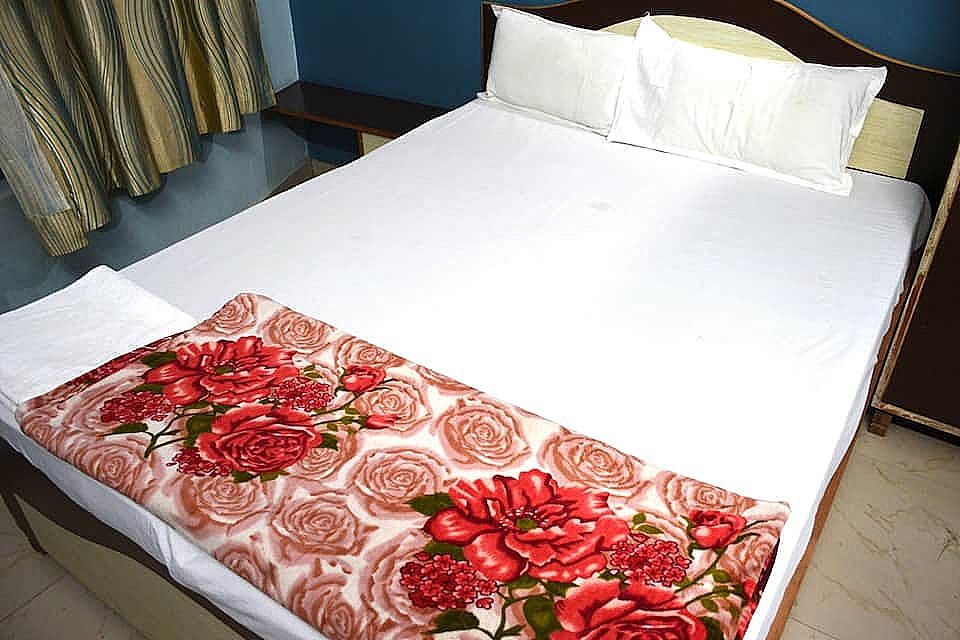 Semi-Deluxe Bedroom