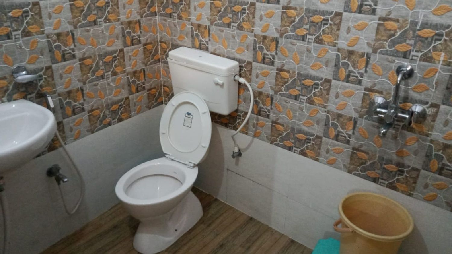Hotel Pragya International Standard Non AC Double Room 4